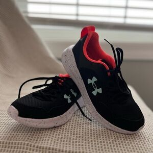Under Armour Kids' Paint Splatter Running Shoe